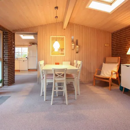 Sessa - 800m From The Sea By Interhome *