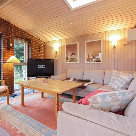 Sessa - 800m From The Sea By Interhome *