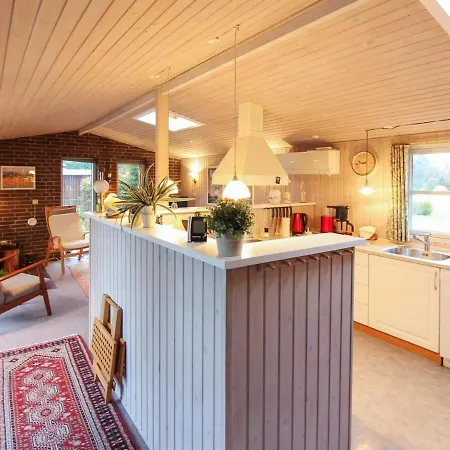 Holiday home Sessa - 800m From The Sea By Interhome