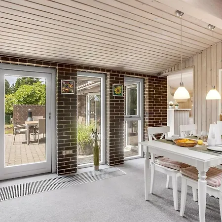 Casa de Férias Sessa - 800m From The Sea By Interhome