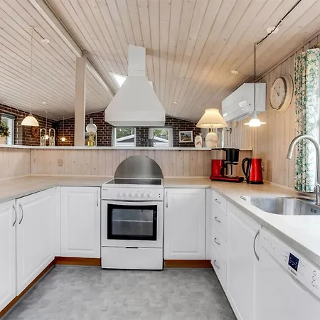 Casa vacanze Sessa - 800m From The Sea By Interhome Bøtø By