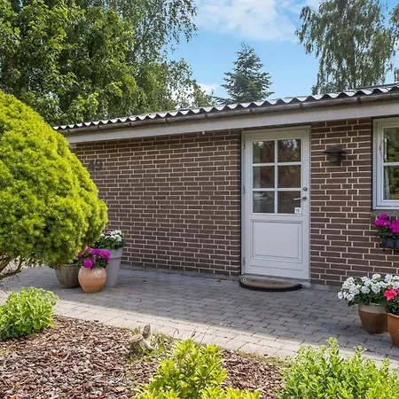 Sessa - 800m From The Sea By Interhome * Bøtø By