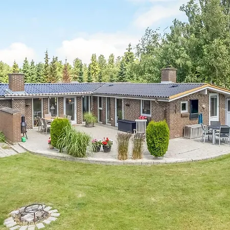 Feriehus Sessa - 800m From The Sea By Interhome Bøtø By